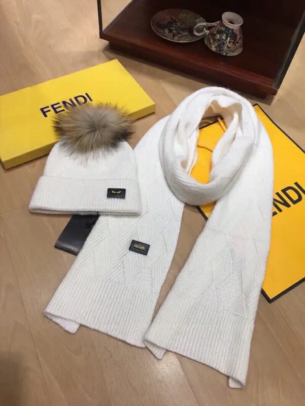 fendi hat and echapres set s_12651441